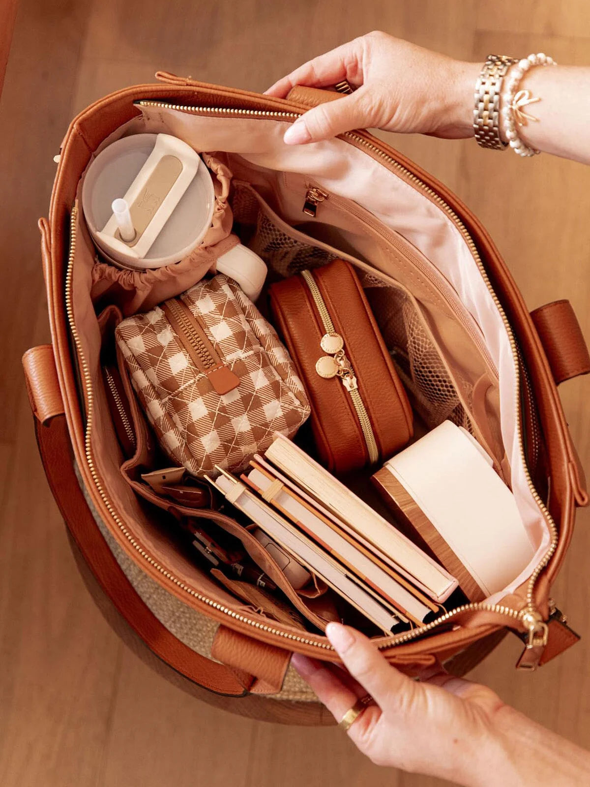 Multitasker Chestnut