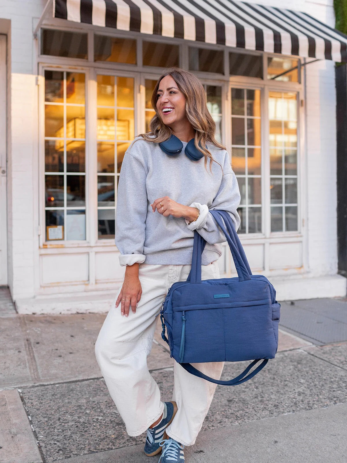 Off Duty Tote Blue