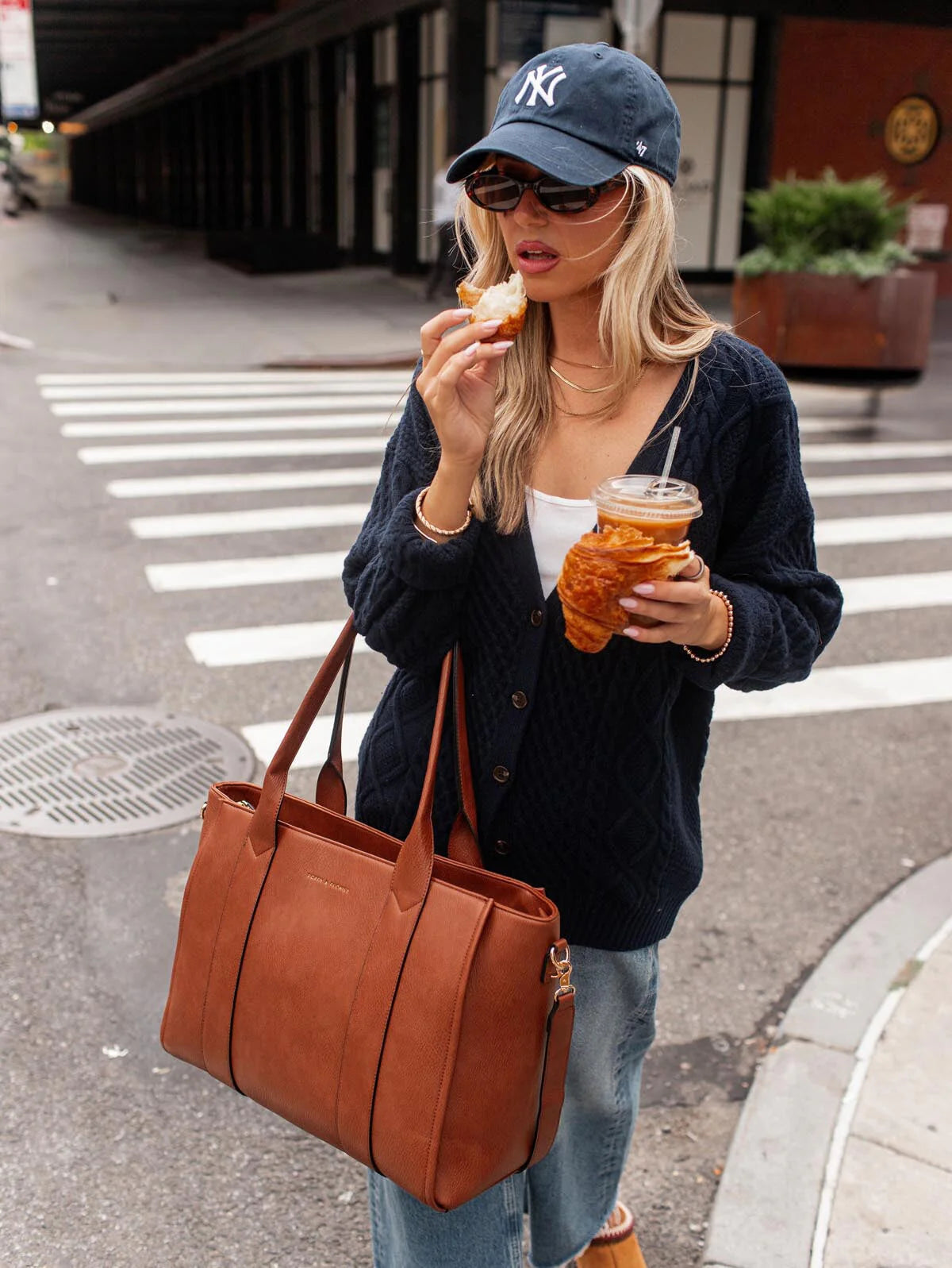 Multitasker Chestnut