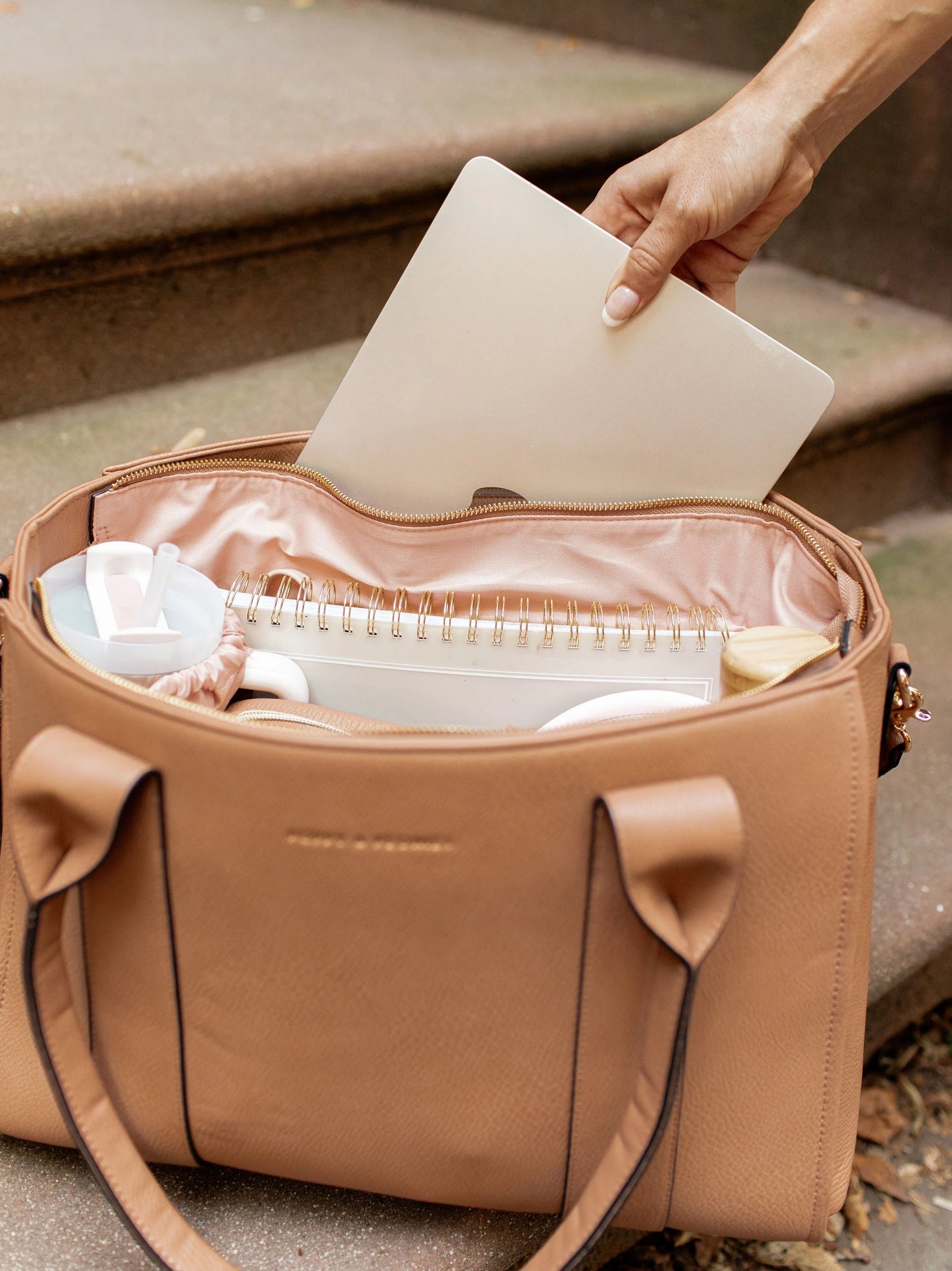 Multitasker Mocha Mousse