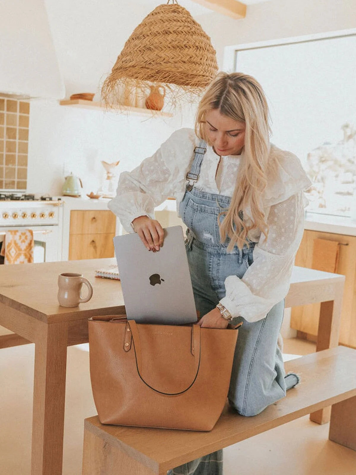 GO-GETTER TOTE camel